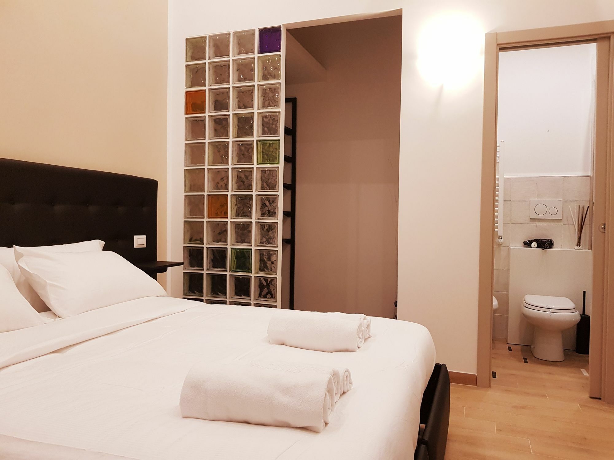 Cairoli Rooms Roma Exterior foto